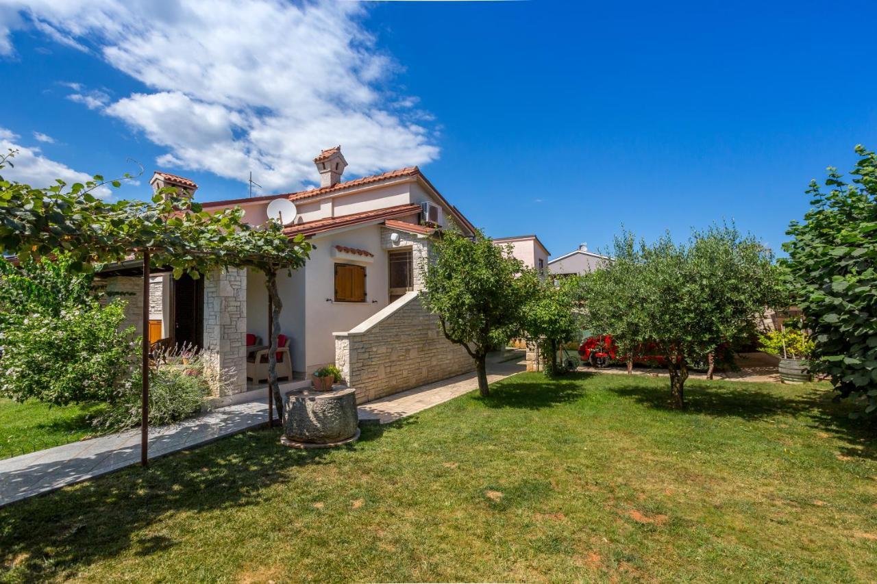 Apartamento Lily Medulin Exterior foto